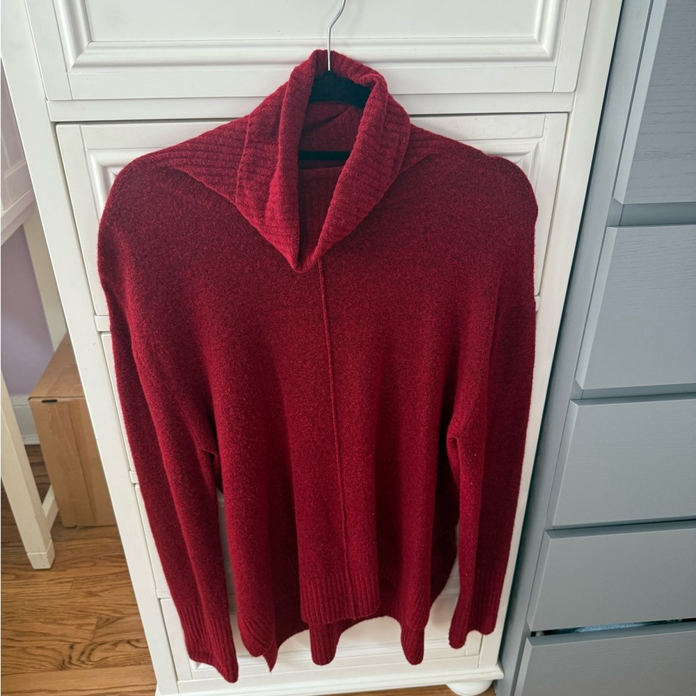 Athleta Merino Wool Blend Turtleneck Pullover size M